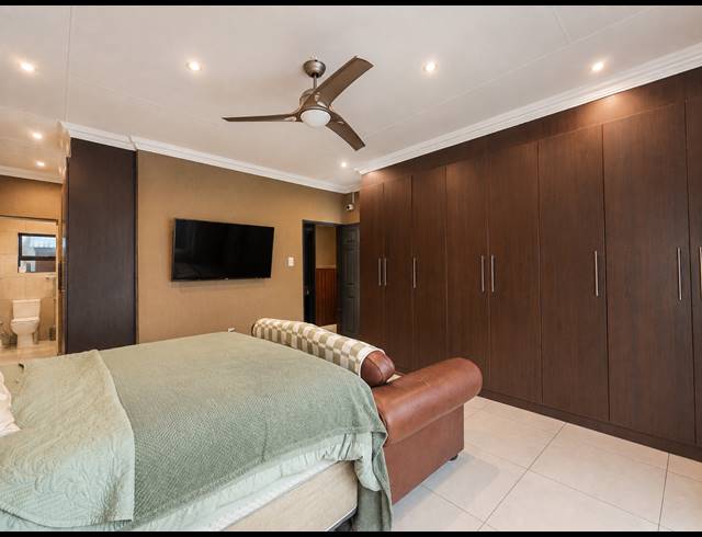 2 BEDROOM TOWNHOUSE FOR SALE IN THREE RIVERS